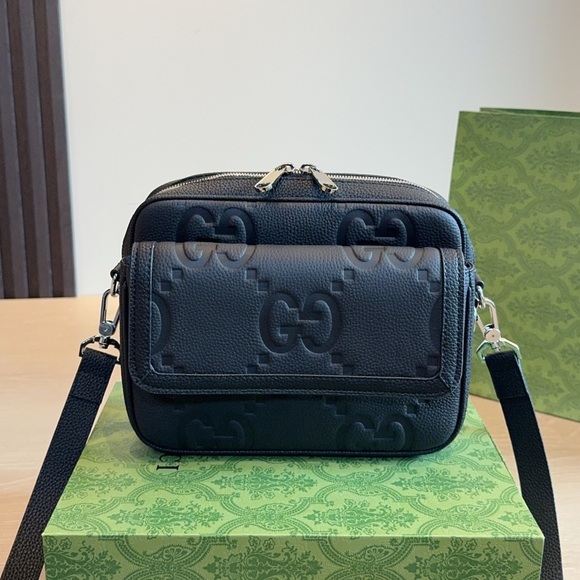 Gucci. Handbags - Gucci new gucci bag